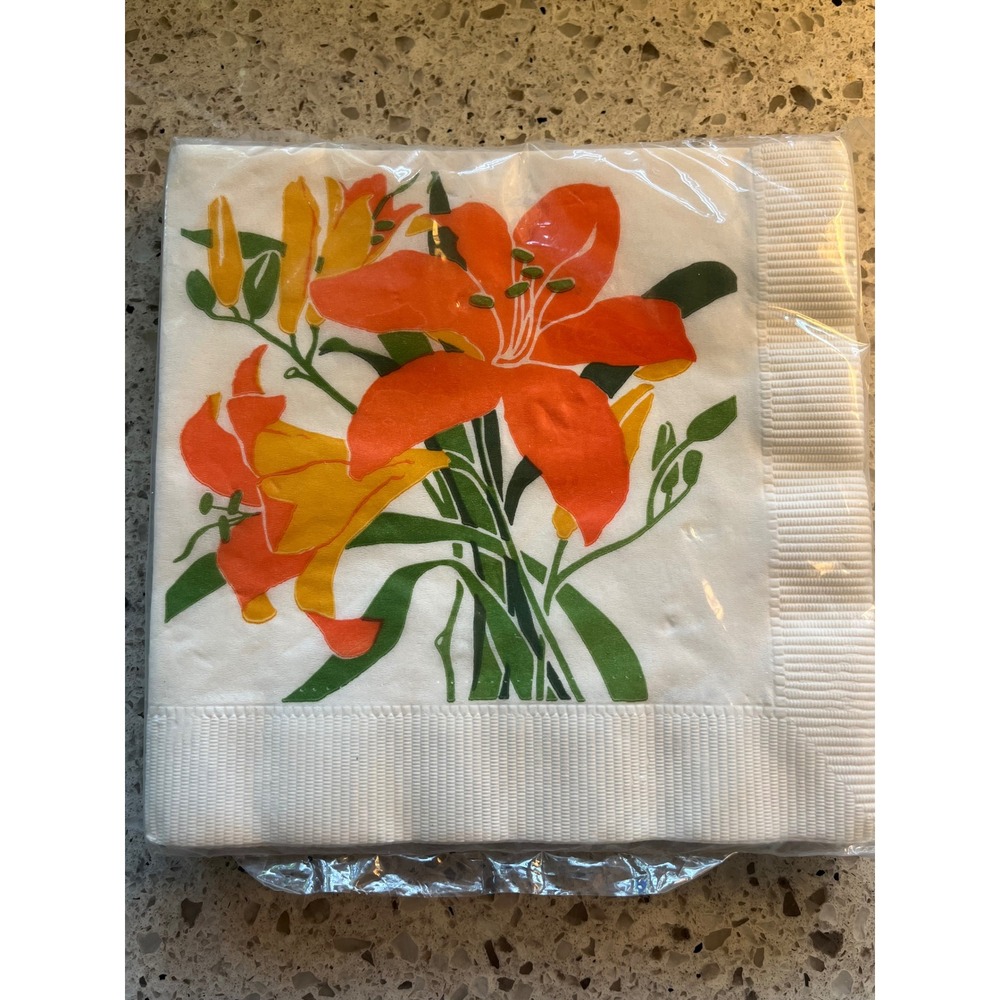 Vintage 1982 American Greetings Lily Floral Paper Luncheon Napkins 16 Count New